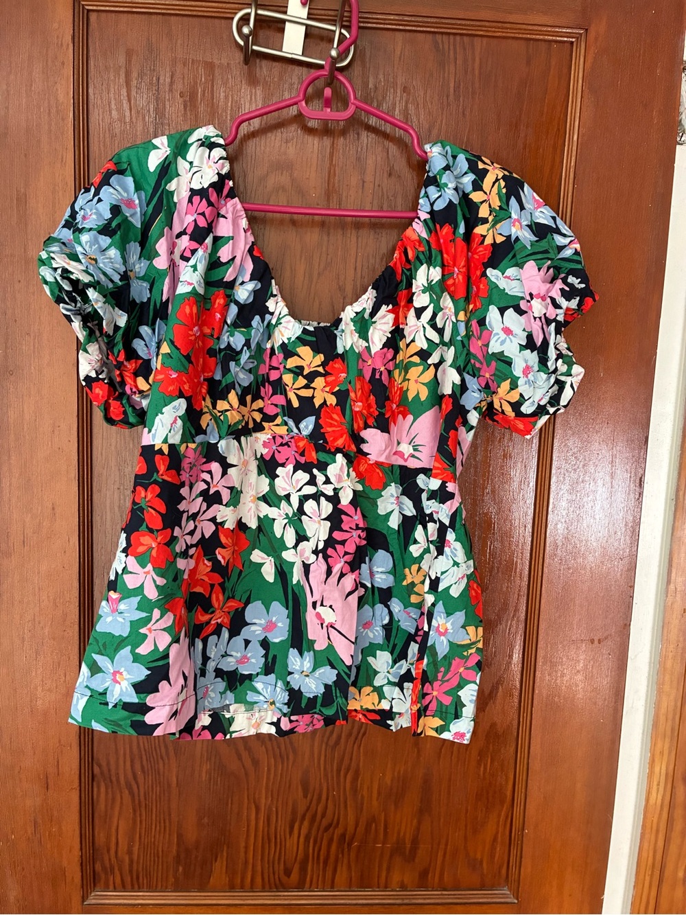 Floral Puff-Sleeve Smocked Peplum Top 🌸🌺🌹💐🌻🌼🪻